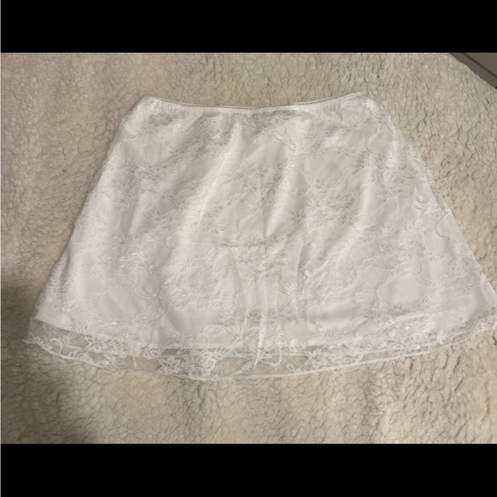 SHEIN White Mini Skater Skirt for Weddings
